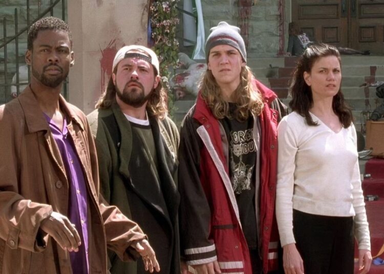 Kevin Smith ressuscita 'dogma' com exibições de 25 anos e turnê ao vivo