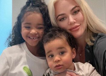 Khloé Kardashian aparentemente sugere que ela terminou de ter filhos