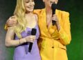 Lindsay Lohan e Jamie Lee Curtis fazem aparência colorida da articulação