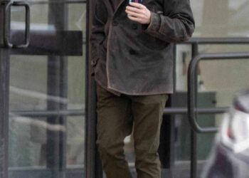 Malcolm no Erik do meio por Sullivan visto após 18 anos