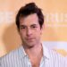 Mark Ronson se recuperando de lesão no palco