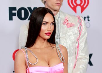 Megan Fox, Machine Gun Kelly Nome do bebê: MGK aborda o boato