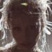 Miley Cyrus lança 'fim do mundo' com videoclipe que acompanha