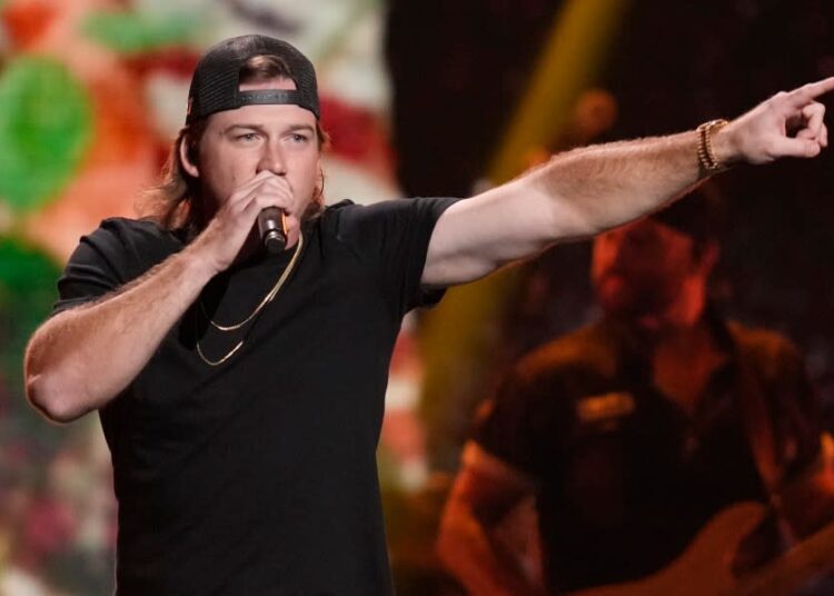 Morgan Wallen lança um novo comerciante após a saída 'SNL'