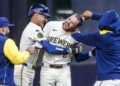 Nas fotos: MLB: Milwaukee Brewers derrote o Kansas City Royals em entradas extras - todas as fotos