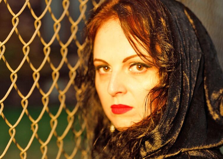 Nova crítica musical: Elena E.