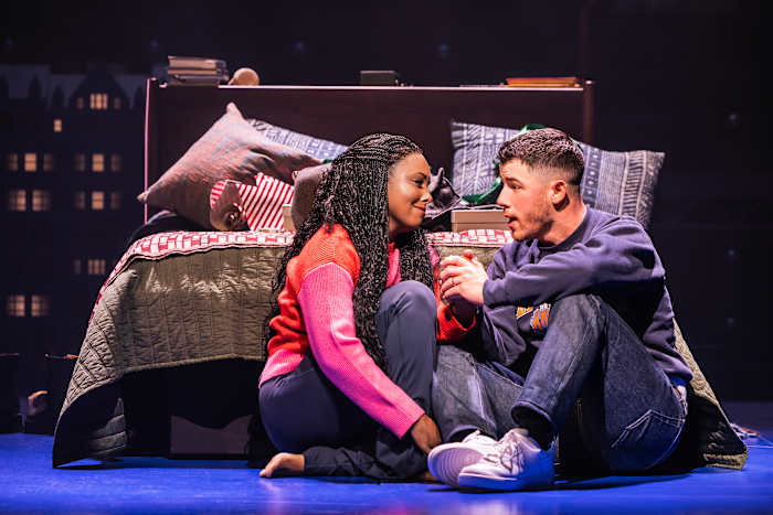 O amado show do teatro musical 'The Last Five Years' finalmente chega à Broadway
