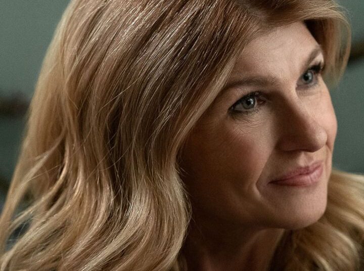 O novo filme de Connie Britton atingiu o número 1 na Netflix e apenas disparou para o topo da minha lista de assistir obrigatória