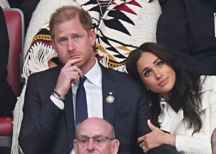 O príncipe Harry e Meghan Markle 'não vão dar bons conselhos de ninguém'