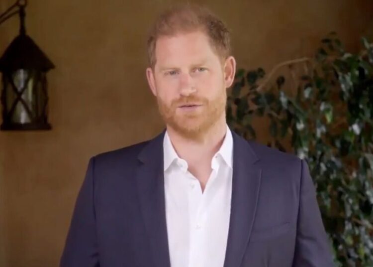 O príncipe Harry lança um novo vídeo de Montecito em casa enquanto emite fresco | Real | Notícias