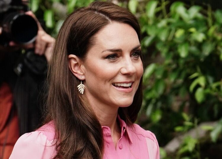 O sobrinho da princesa Kate faz uma aparição rara no novo snap para marcar um dia especial | Real | Notícias