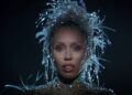 Os fãs de Miley Cyrus deixaram 'Shockred', enquanto Singer provoca um novo álbum com a primeira música e videoclipe Eerie