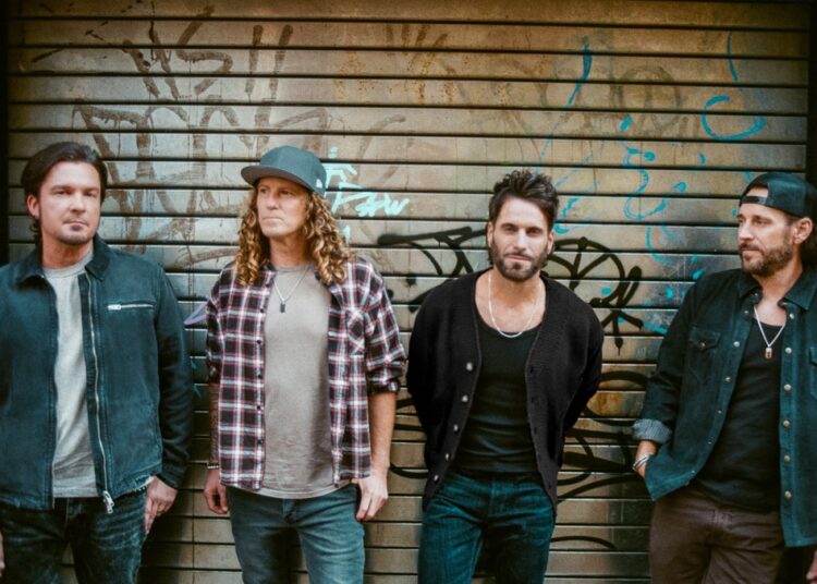 Parmalee fala sobre o novo álbum 'Aputado Way With a Cowgirl'