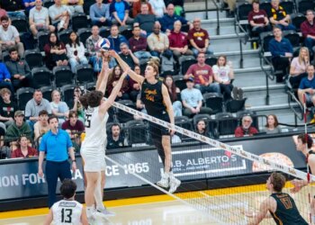 Ramblers varrem a realeza em ataque equilibrado