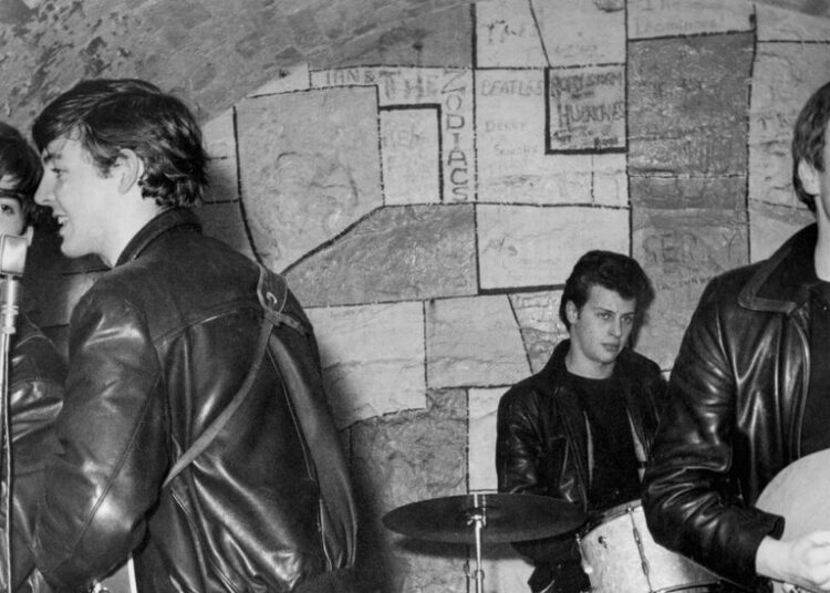 Raras Beatles Audition Fita Surfaces em uma loja de discos de Vancouver