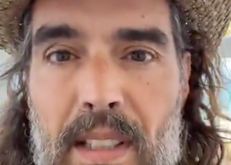 Russell Brand responde depois de ser acusado de estupro ao lado de várias outras ofensas sexuais - notícias de celebridades