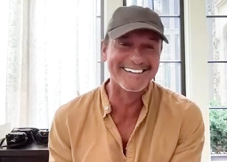 Tim McGraw, Jon Pardi Headliners for PBR Event no Canvas Stadium