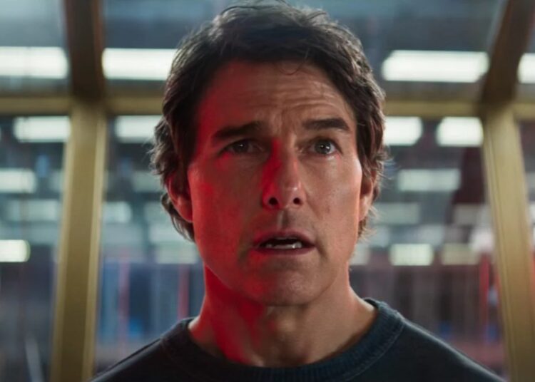 Tom Cruise mostra acrobacias e homenageia Christopher McQuarrie na CinemaCon