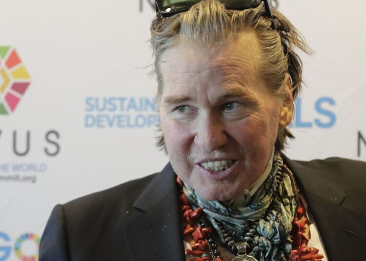 Val Kilmer estava programado para caminhar no tapete vermelho repleto de estrelas enquanto as notícias da morte atingidas | Notícias de celebridades | Showbiz & TV