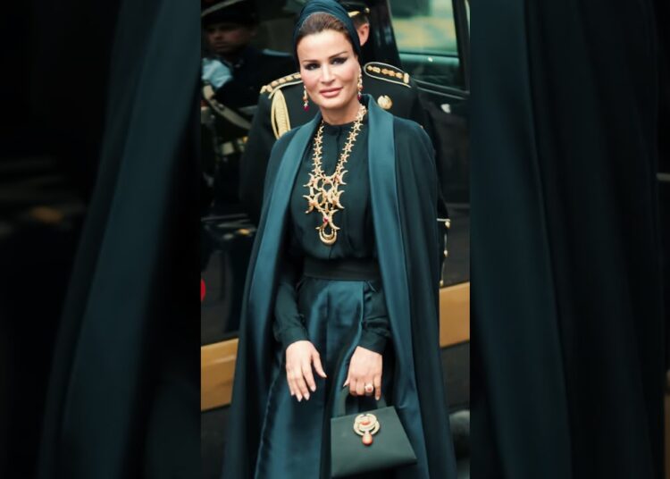 El Elegante Poder de Sheikha Moza 👑✨ | #Realeza #Lujo #Qatar