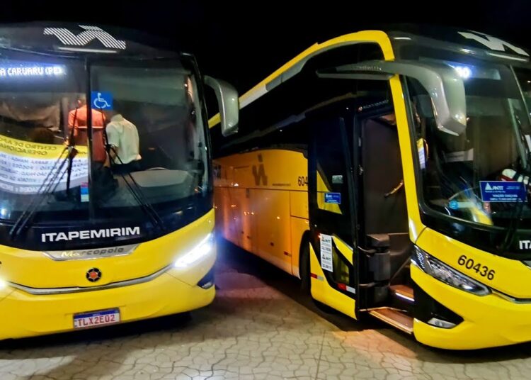 Rodoviária de Realeza-MG,Itapemirim G8 60646 De Timbaúba-PE Para São Paulo saída as 10:30
