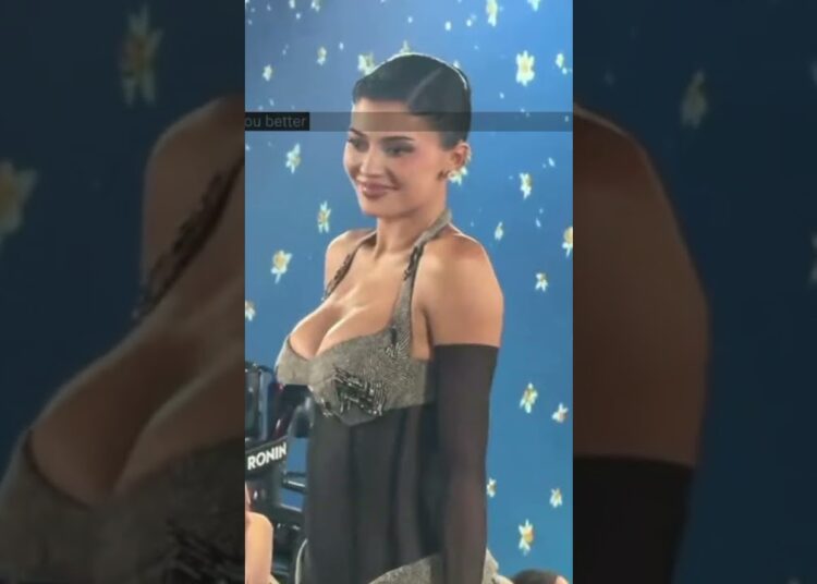 Kylie Jenner GOES OFF at the 2025 met gala!!!! (wow)
