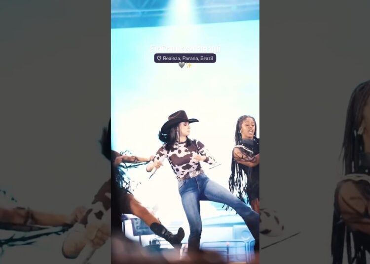 Ana Castela Boiadeira em m Realeza – Paraná
