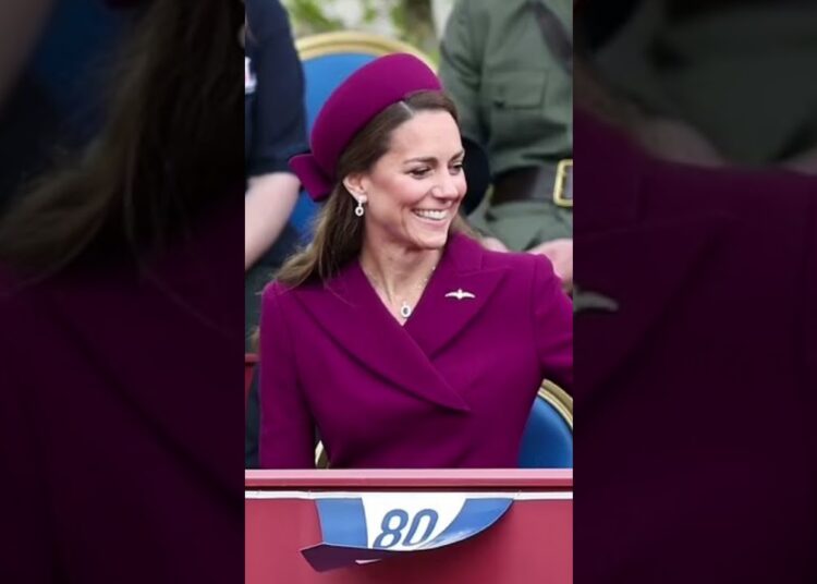 Broche de R$ 30 mil de Kate esconde segredo do avô! #shortsfeed  #shortsyoutube