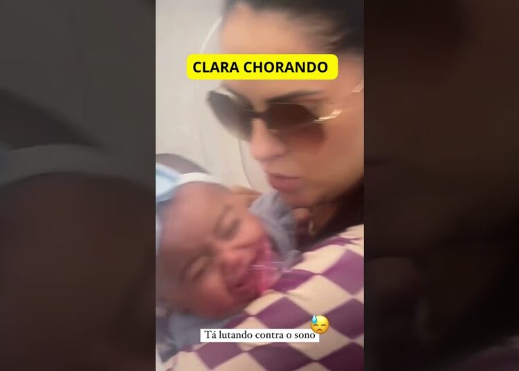 Clara com CRISE de CHORO no Avão😱😳 Famosos & Notícias🌟📲#shorts #gracielelacerda