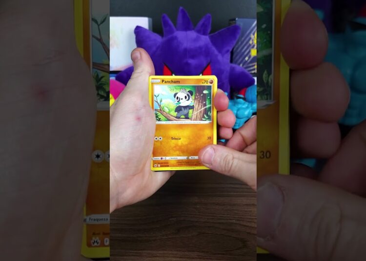 ABRINDO UMA LATA DE REALEZA ABSOLUTA DO MOLTREAS #pokemon #unboxing #pokemontcg
