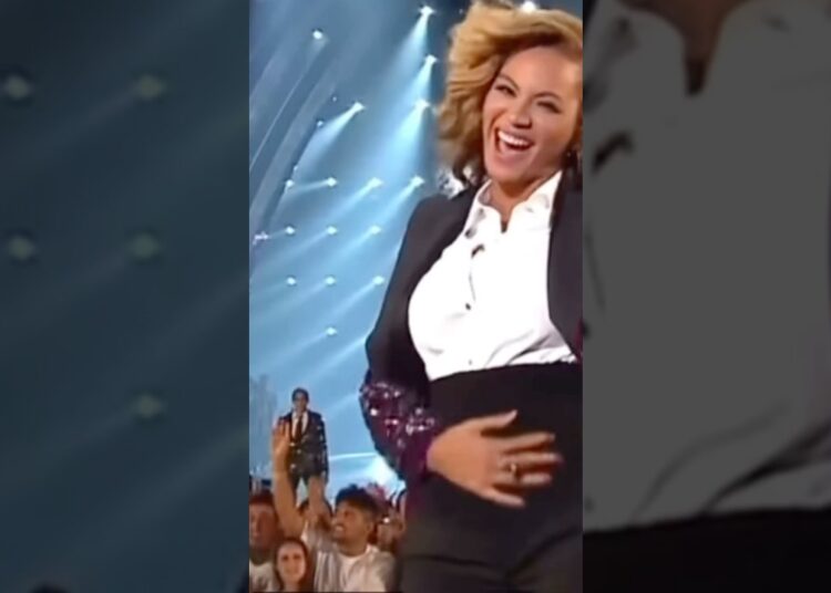 Beyoncé fingiu gravidez?O vídeo que chocou os fãs! #beyonce  #curiosidades #fofocas #viralshorts