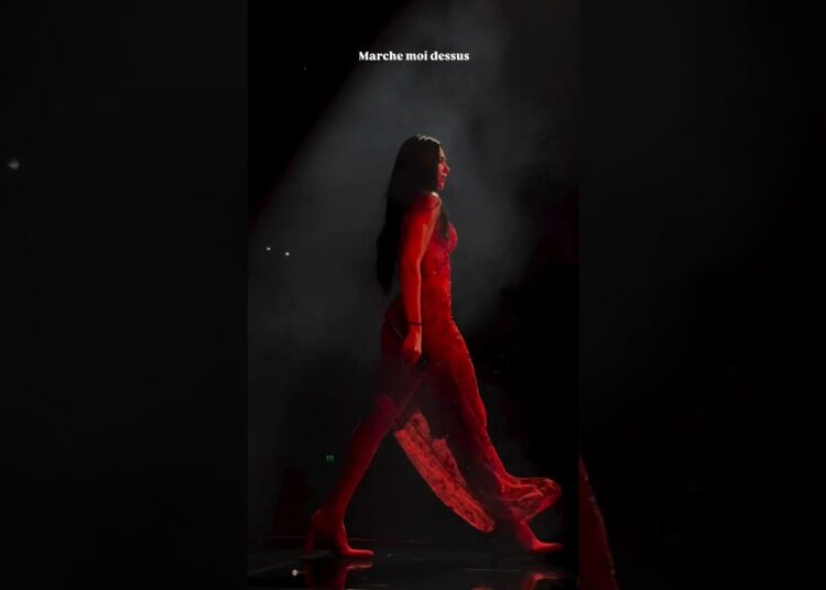 Angel Dualipa 💗🤍🤍👑✨♾️| Radical Optimism tour Auckland 🇳🇿 2025 #tour #music #princess #diva #bella