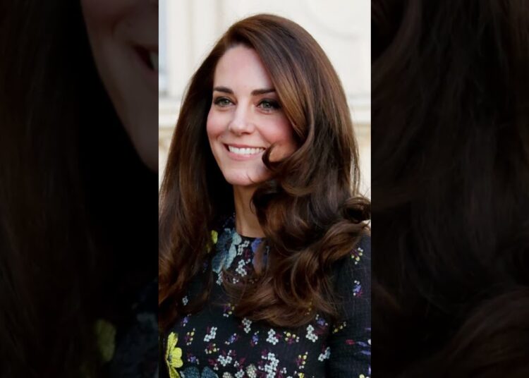 “Como William e Charles Moldaram Kate Middleton para a Realeza” #shorts #shortsfeed #news
