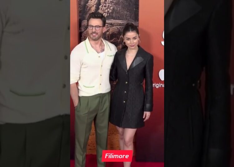 Cinema’s Brightest Stars: Chris Evans and Ana de Armas Grace the Red Carpet