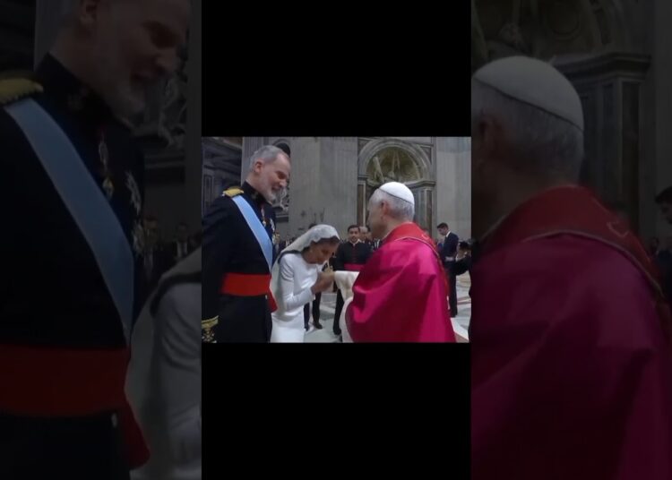 🌀😊Blessing received from the ❤️The new Pope gave his blessing to King Felipe and Queen Letizia#bless