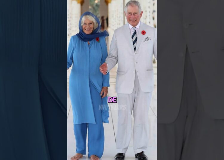 Kate Middleton vs Camilla: ¡Descalzas en lugares sagrados! #RoyalFamily #RoyalFacts #Shorts