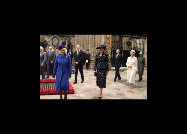 Royals in the Go #katemiddletion #britishroyalfamily