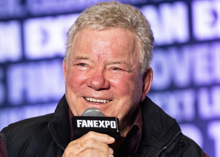 A lenda da TV William Shatner dispara de volta à oferta de 'insulto' de Trump