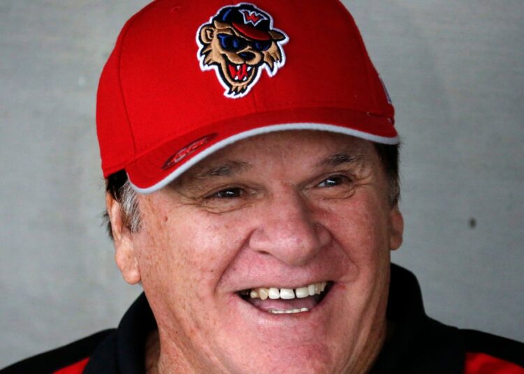 A mídia social reage à proibição da vida útil da MLB em Pete Rose