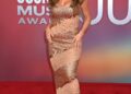 As raízes militares únicas de Jessie James Decker ajudam -a a aumentar os filhos 'resilientes'