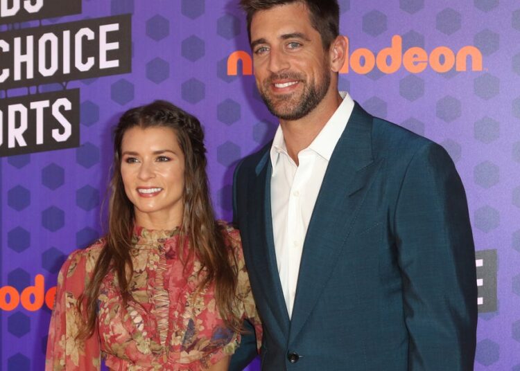 Danica Patrick fala sobre Aaron Rodgers Split