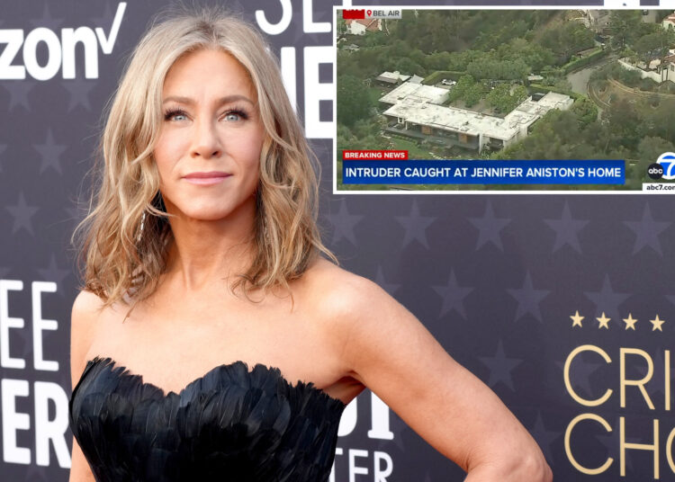Jennifer Aniston dentro de US $ 21 milhões em casa quando o homem caiu pelo portão: relatório