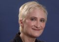 Jill Sobule, cantora e compositora conhecida por 'eu beijei uma garota,' morto no fogo da casa