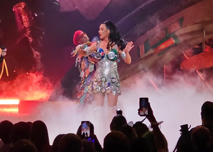 Katy Perry não convidou de volta a Vegas após a residência