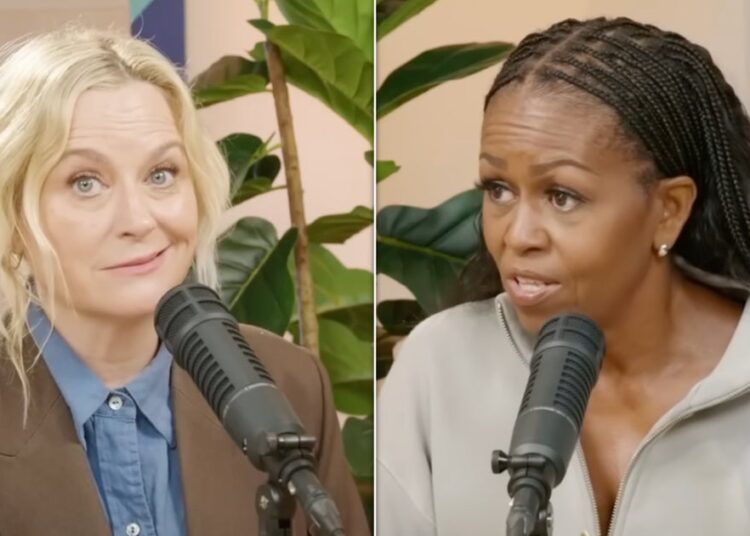 Michelle Obama e Amy Poehler Dunk em Ellen DeGeneres para um golpe passado