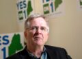 Rick Steves diz que Trump está retirando 'do manual do autocrata fascista'