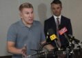 Todd Chrisley revela o que seus colegas prisioneiros pensaram em sua libertação - depois de dar um golpe na celebridade.