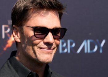 Tom Brady liga para a Netflix assado de 'f ** k up' e diz que irritou seus filhos