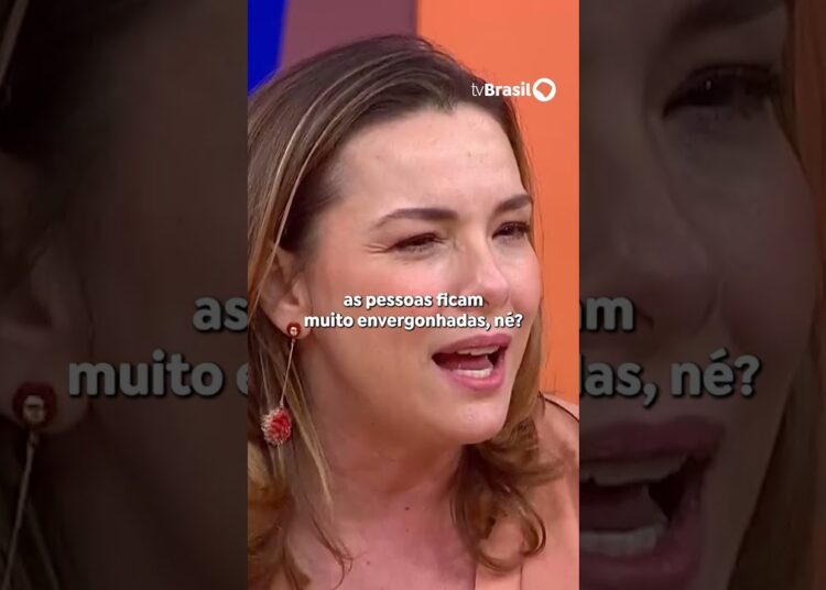Atriz Regiane Alves fala sobre maternidade no Sem Censura