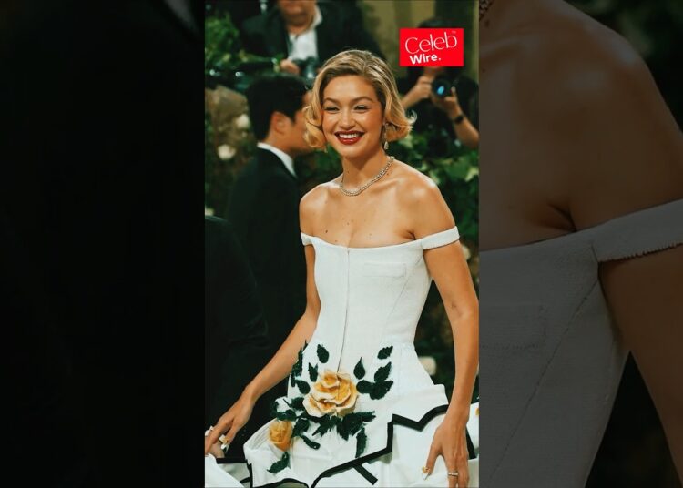 These stars have their entourage to thank for making it up the #MetGala
